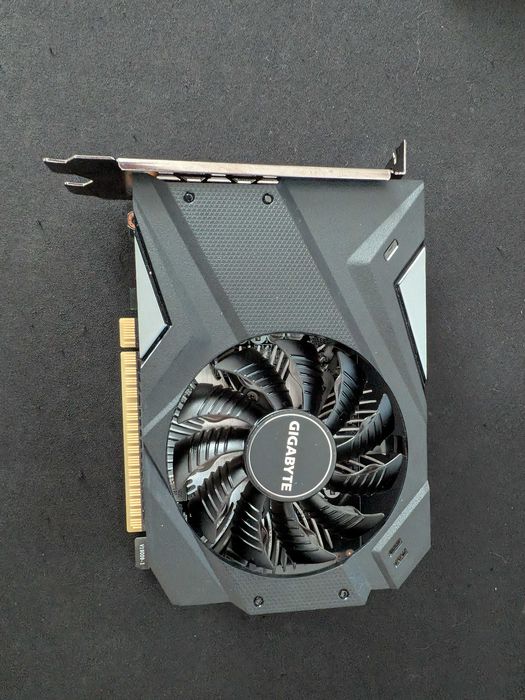 Gigabyte - RTX 1650 OC