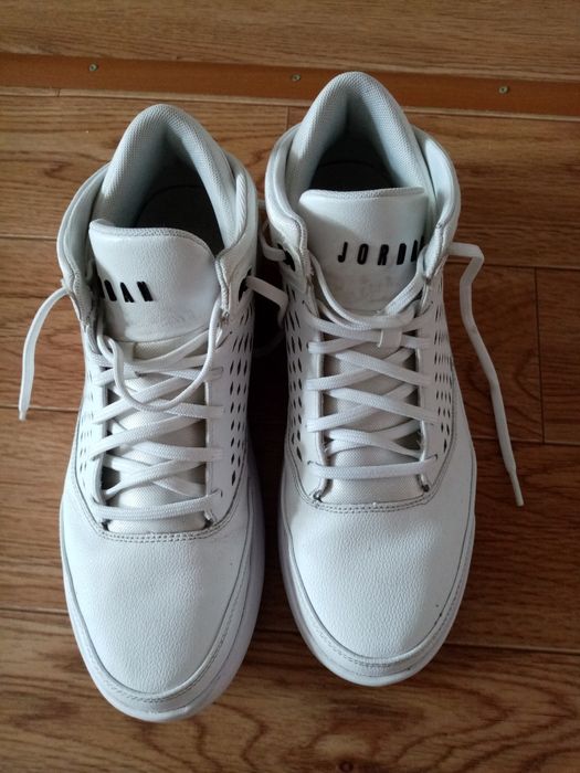 Продам кроссовки в отличном состоянии Nike Air Jordan оригинал,