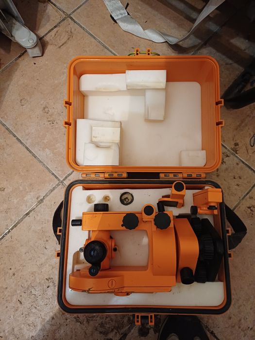 Теодолит. Астана. 175000