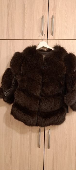 HAINA DE BLANA VULPE la pret f bun!