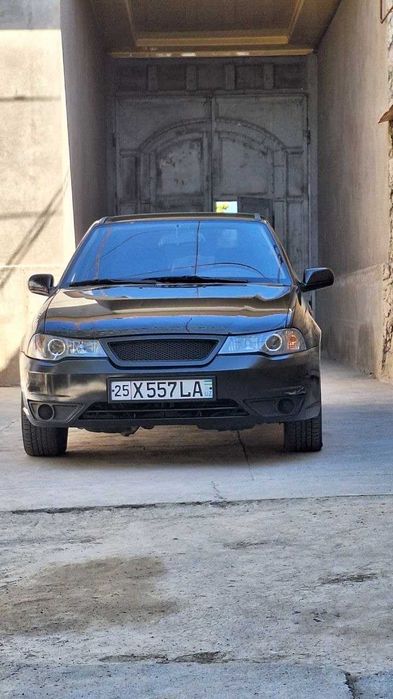2009 qora Nexia 2 sotiladi