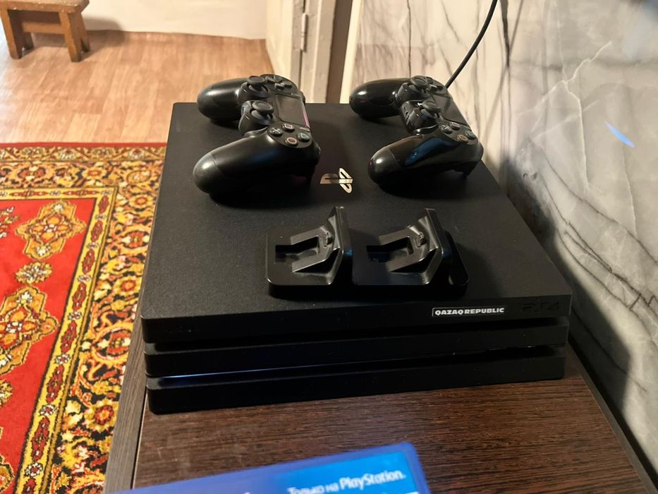 Продам пс4 про 1тб