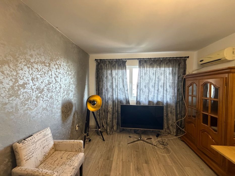 Apartament 2 camere decomandat Bulevardul Bucuresti
