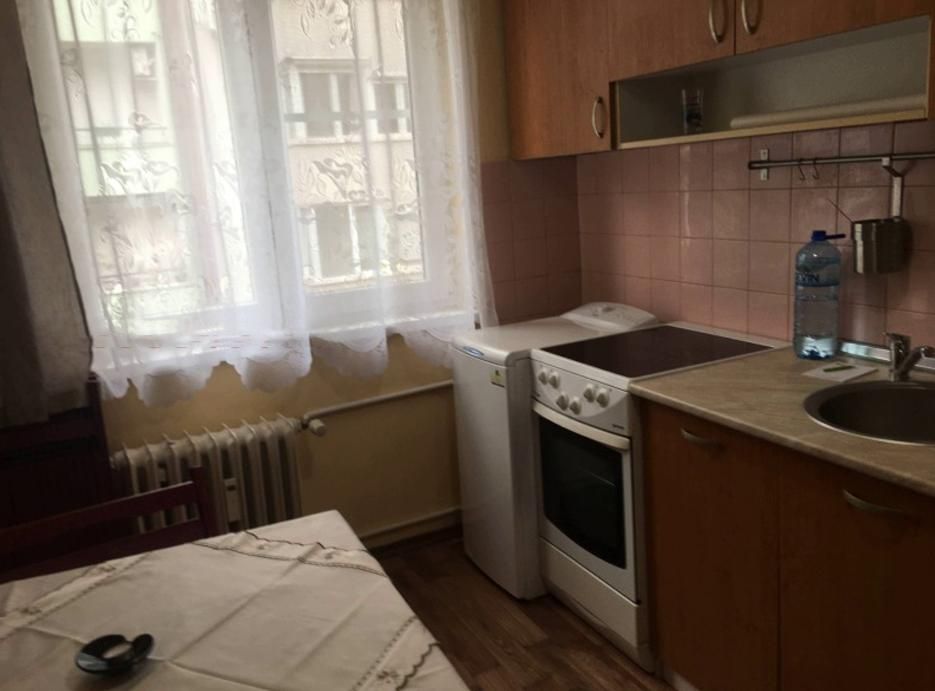 Дава се под наем Двустаен апартамент в София, Център - 50 кв.м за 650 € - Снимка #2