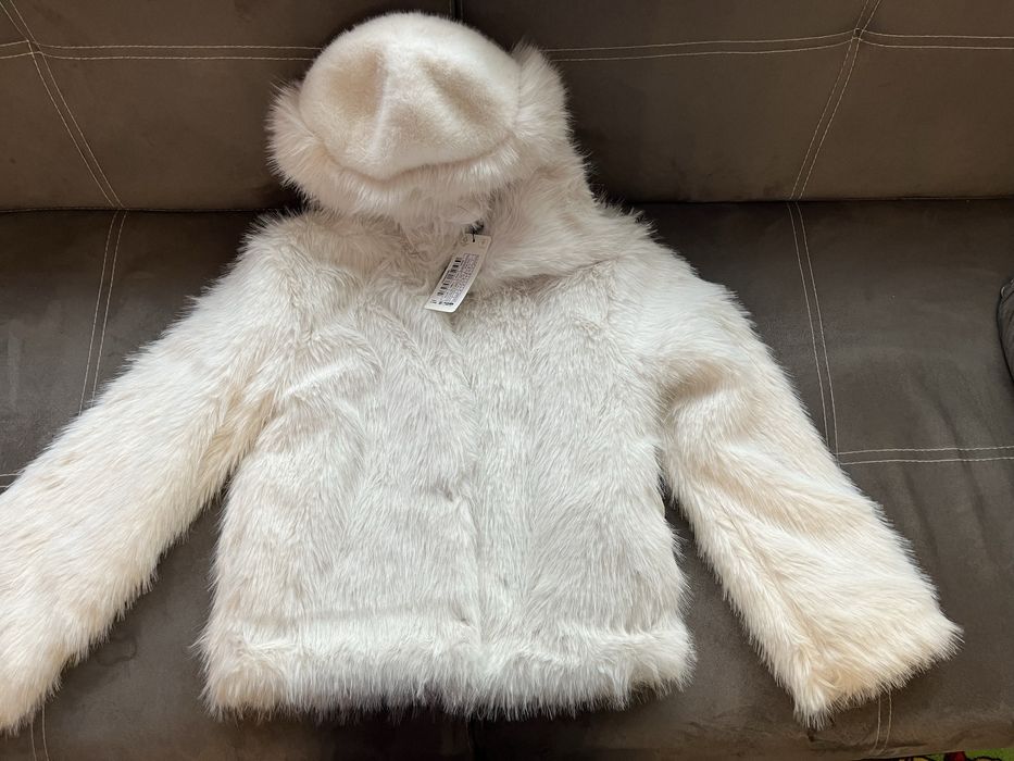 Ново палто с косъм С размер плюс шапка