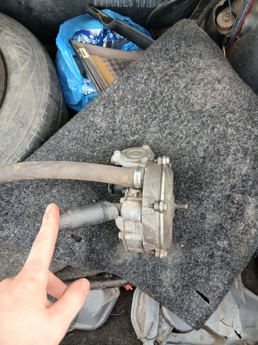Запчасти мерседес м102