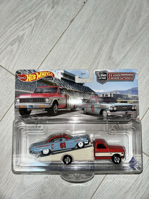 Продам Hot Wheels