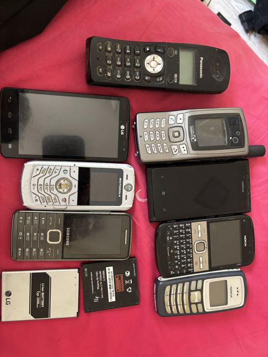 Антиквариат 2 нокии работают