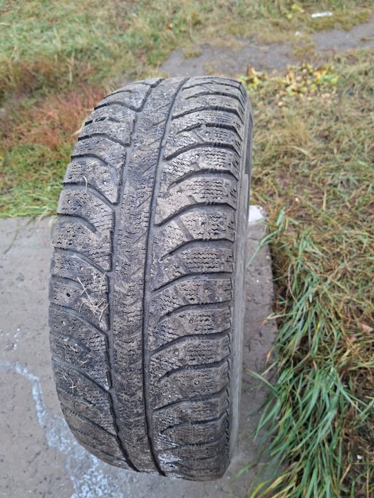Зимняя Резина 215/65R16
