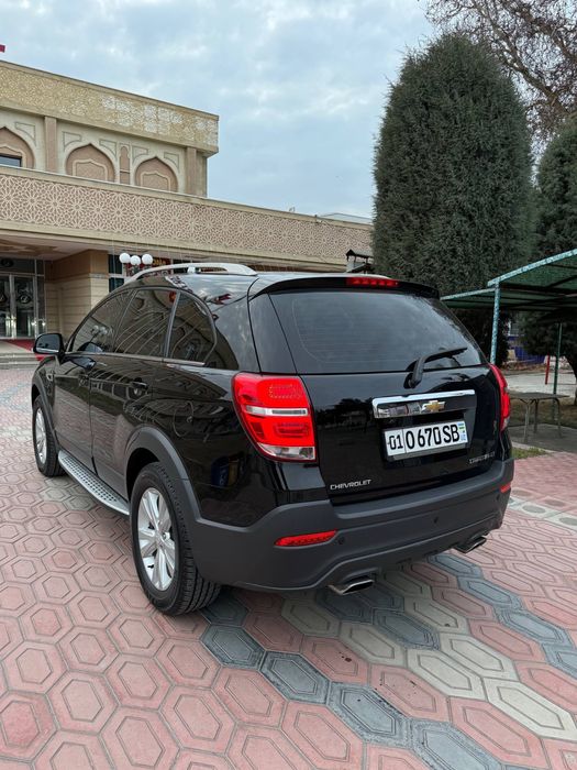 Chevrolet captiva 4 2018 qora