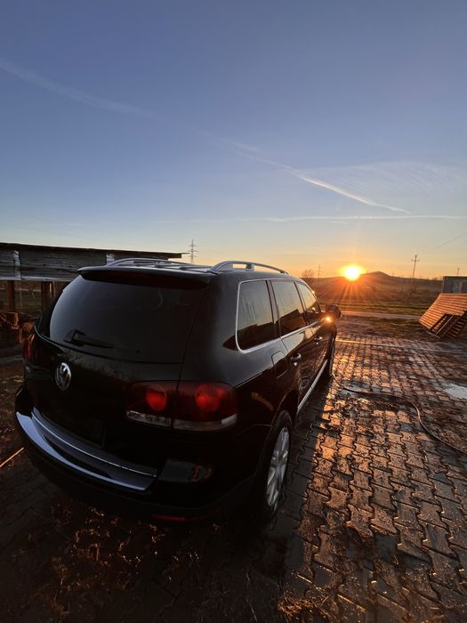 Vw touareg intact pentru dezmembrat ,fara acte!