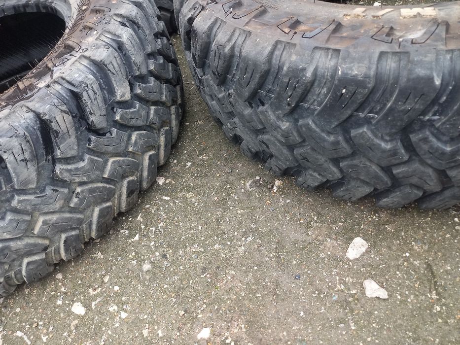 Гуми за Джип GRIPMAX R17