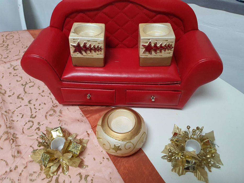 Suport lumanare pastila alb-auriu de Craciun