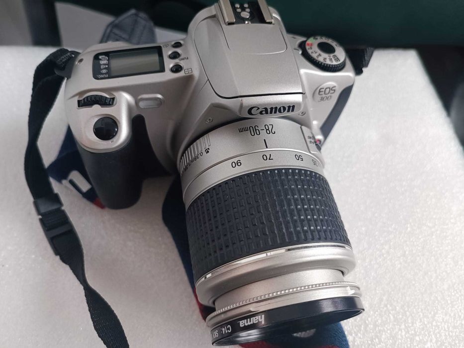 aparat foto slr film Canon EOS 300 cu  Canon EF 28-90mm f/4-5.6  functional