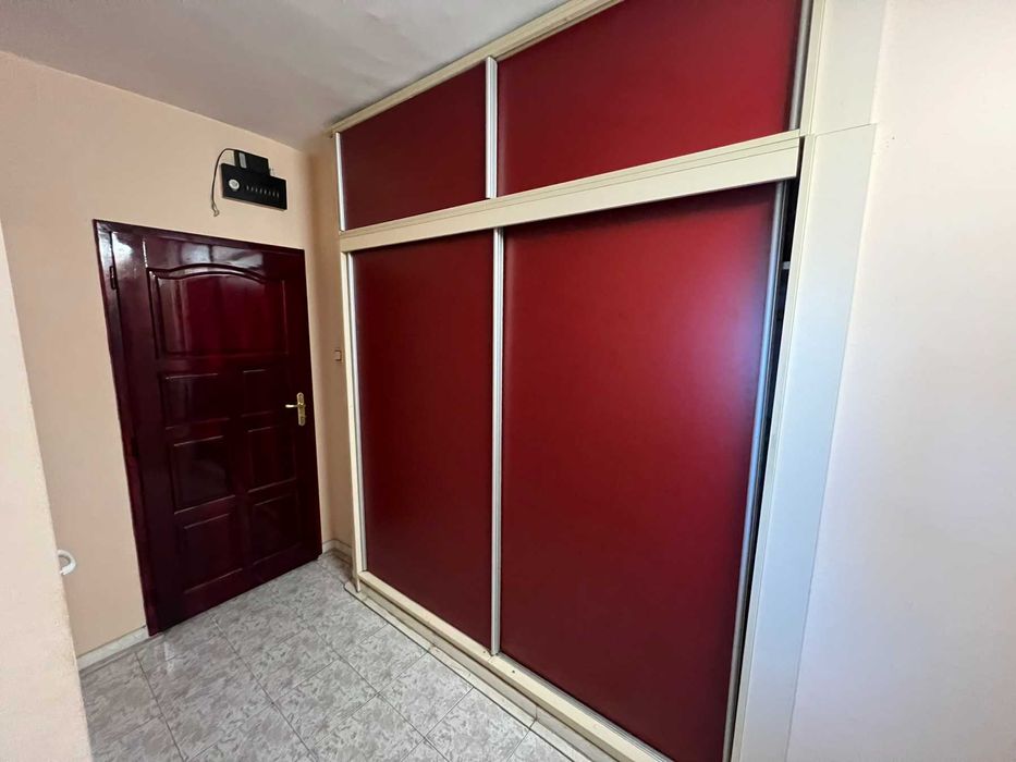 Продава се Тристаен апартамент в Пазарджик, Идеален център - 87 кв.м за 1138 €/кв.м - Снимка #1