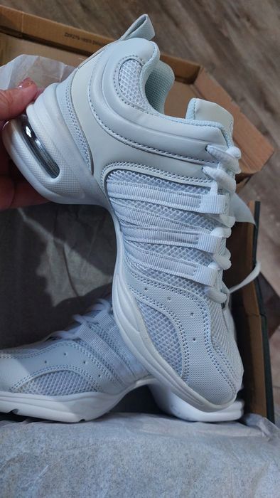 Продам новые джазовки 37-38 размер