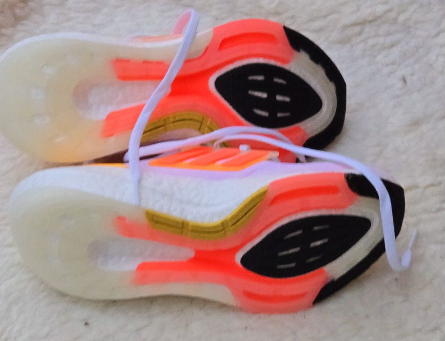 Adidas Ultraboost 21 оригинални дамски сникърси 39 1/3