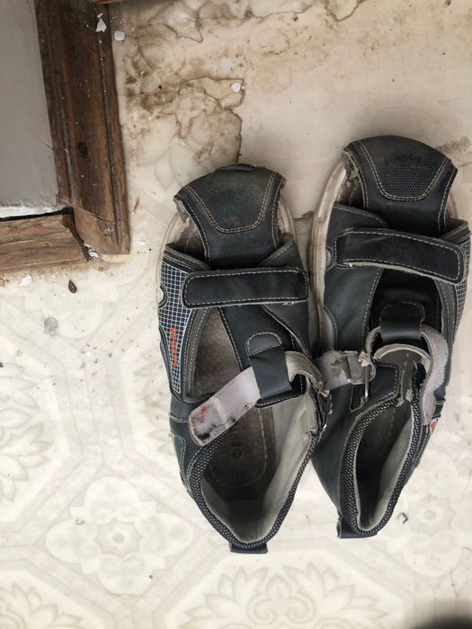 Продам сандалики детские
