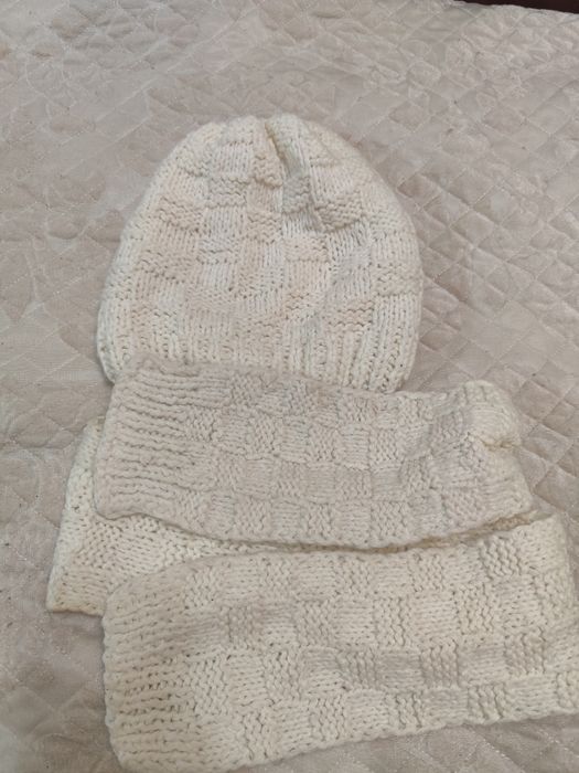 Шапочка вязанная