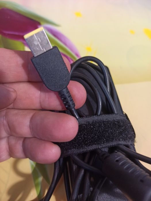 Incarcator alimentator laptop Lenovo 20v 3,25 2,25A