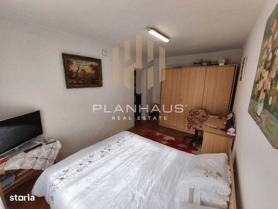 Apartament spațios cu 2 intrări, curte privată – 81 mp utili – la 50 m