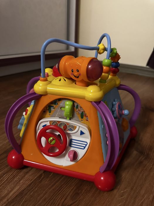 Piramida activitati, interactiva pentru bebe