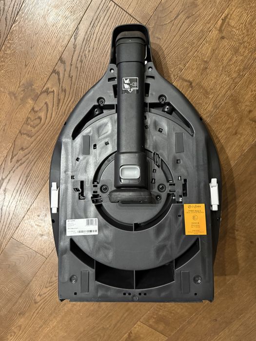 Cybex Cloud Z + въртяща се база