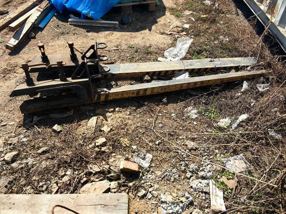 Вилы на погрузчик