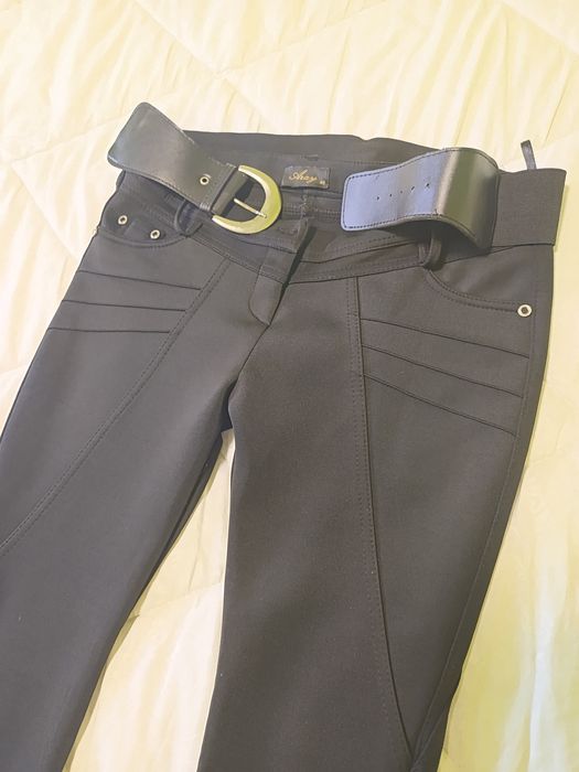 Vând pantaloni colanți damā