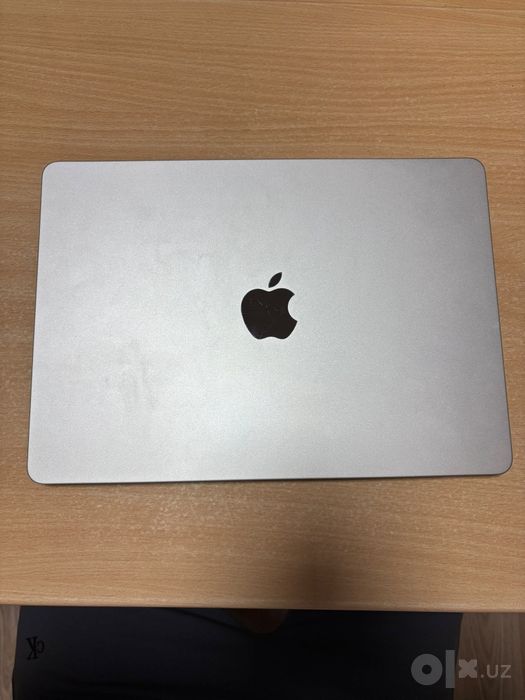 Mac air M2 продам