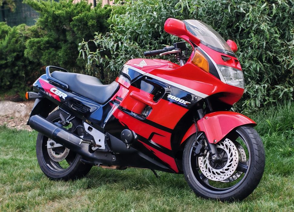 Honda cbr 1000 F sc24