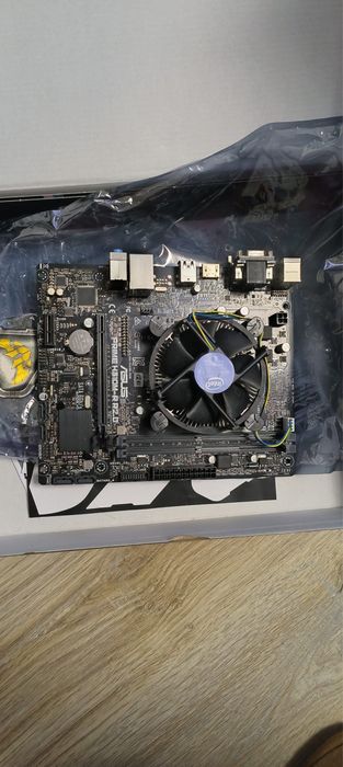 Vand kit placa de baza si procesor