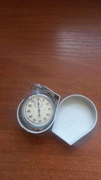 Продам секундомер