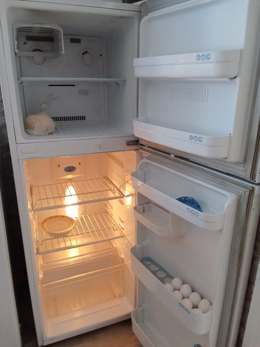 Холодильник 2-ух камерный LG electro cool