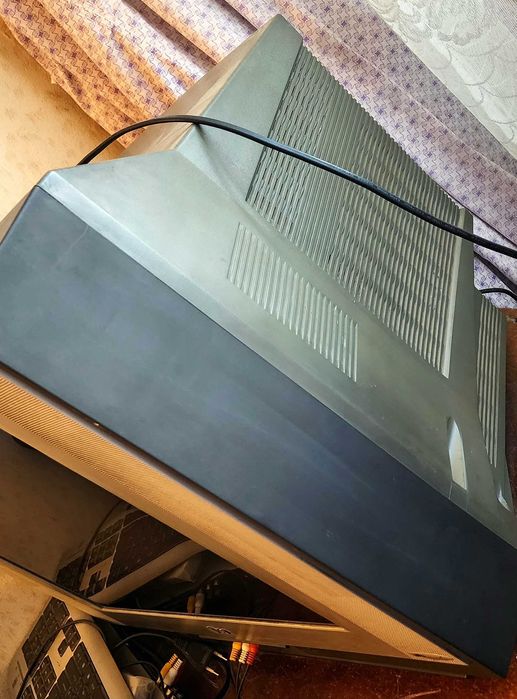 Телевизор LG Flatron