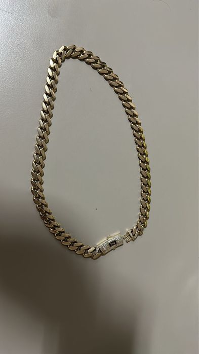 AUR 14k !!! Set Lant + Bratara Monaco 56,50 grame , se vand din Amanet