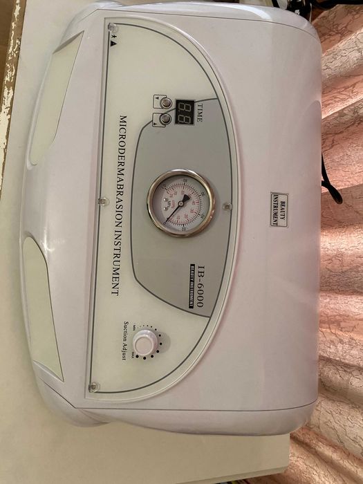 Aparat Dermato Cosmetic Microdermoabraziunea cu Diamanat