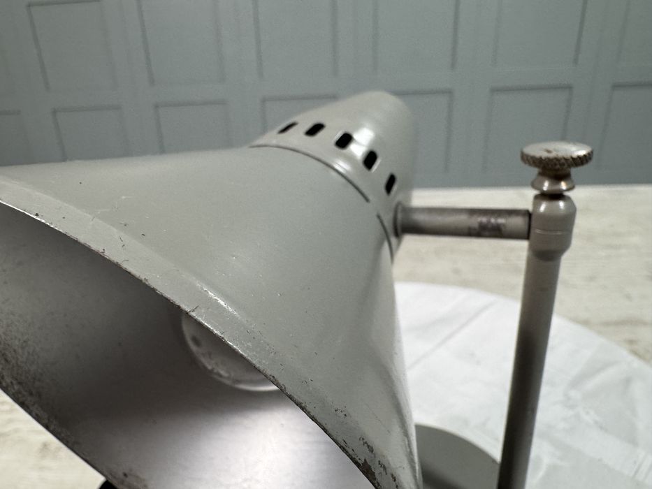 Винтидж настолна лампа Р400