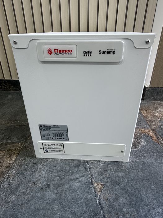 Flamco FlexTherm Eco 3E 3.5 kWh Acumulator Termic Inteligent pentru Apă Caldă Menajeră 230V Powered by Sunamp Nou