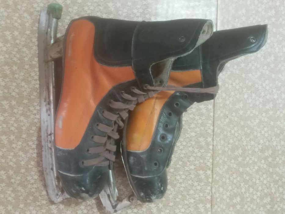 Шкатулки ручной работы разные.