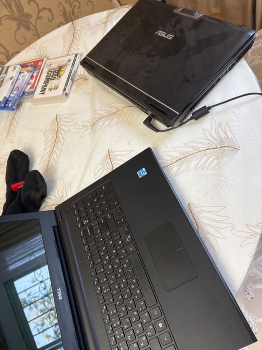 Продам два ноутбука СРОЧНО!!