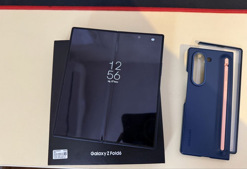 Samsung Galaxy Z Fold 6 256GB 36м гаранция