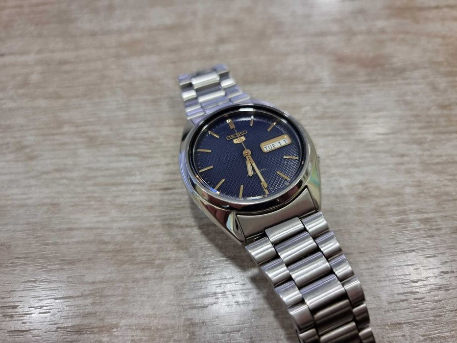Часовник Seiko 5