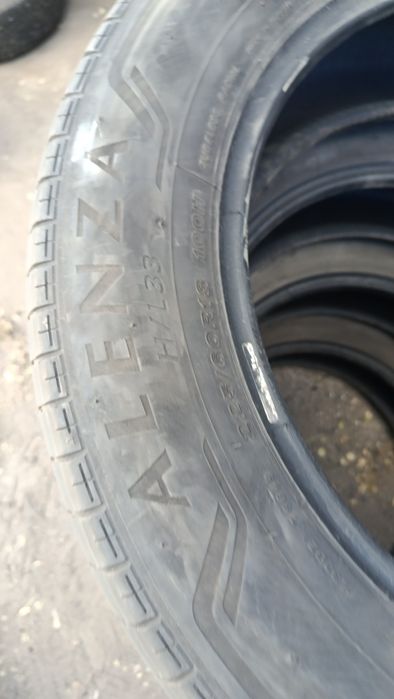 Бриджстоун 225/60/18 летние