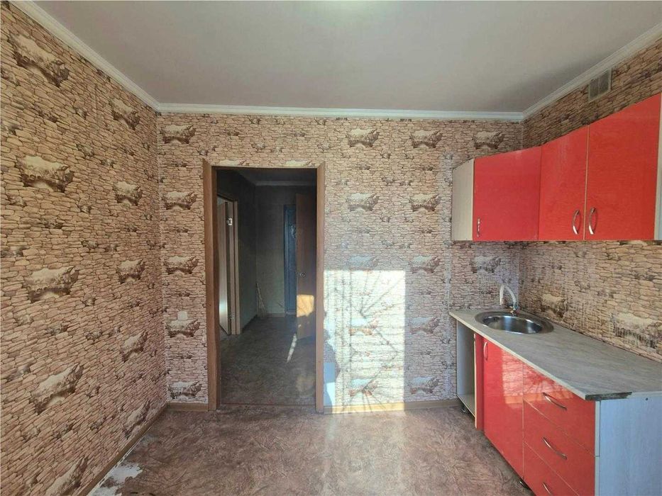 Продам 1 комн у/планировки квартиру