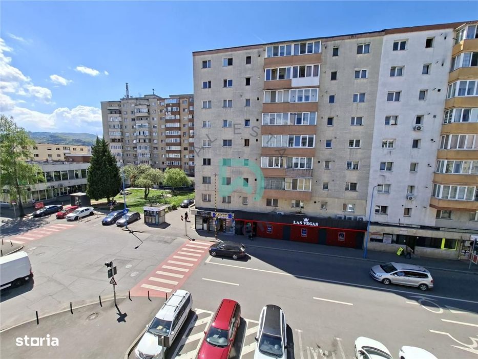 Apartament 3 camere Tractorul, Comision 0, Oltet, Intermediar