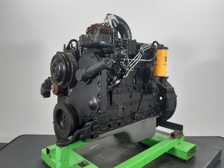 Uniterra Group Srl ofera motor Cummins BTAA 5 9C second hand incarcator frontal JCB 436HT
