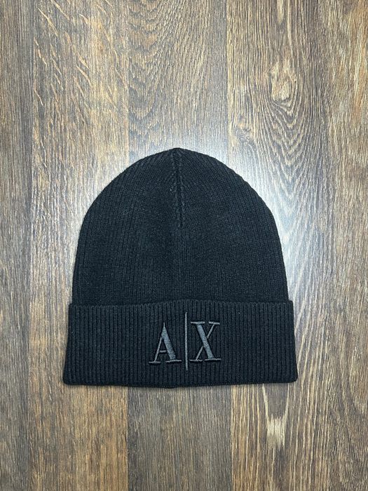 Продам брендовые шапки