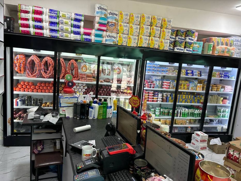 Ветриинный холодильники на заказ