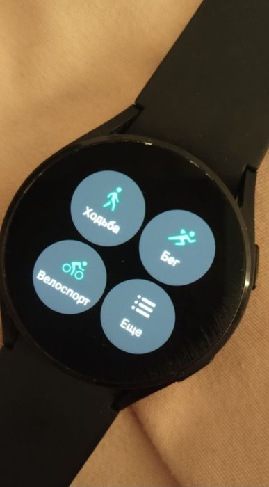 Часы Galaxy watch 4